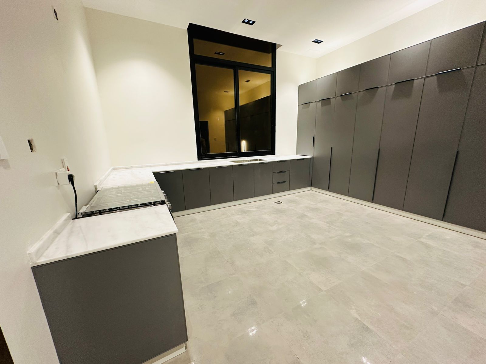 Custom wardrobe installation