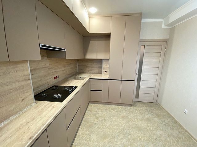 Modern kitchen craftsmanship